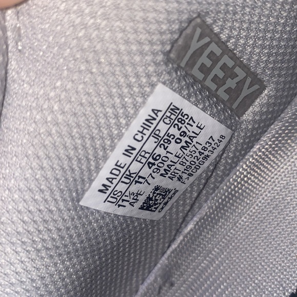 Yeezy 700 waverunner - Used - Size 12 - Picture 7 of 7